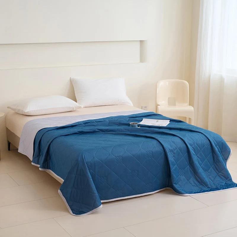 1pc Large Cooling Blanket for Hot Sleepers, Dual-Sided Soft & Lightweight Summer Bedding, Contemporary Geometric Pattern,