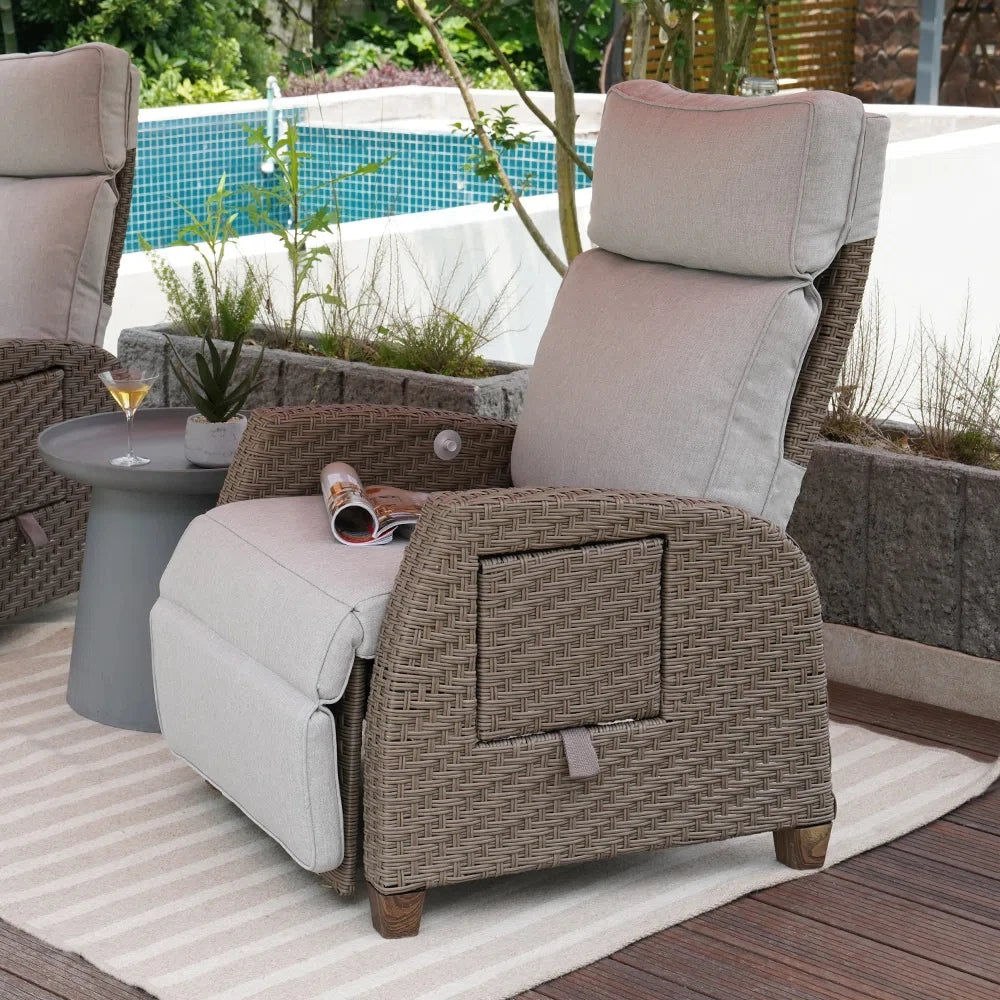 Outdoor Recliner